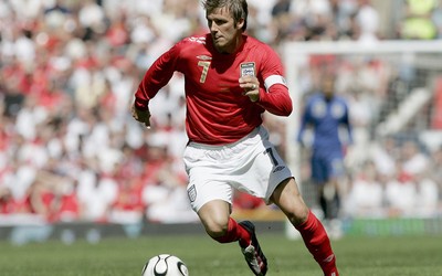 海德电竞热评-佐默失误合集登上搞笑榜